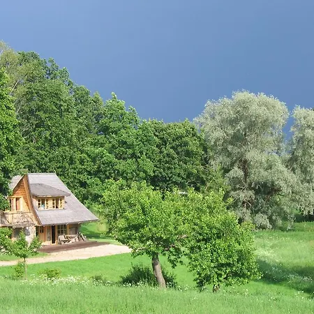 Metsatu Valge Elevandi Puhkemaja Casa de Férias Otepää