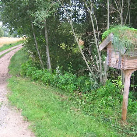 Metsatu Valge Elevandi Puhkemaja Holiday home *
