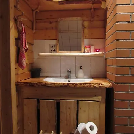 Metsatu Valge Elevandi puhkemaja * Otepaa