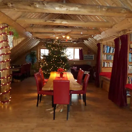 Metsatu Valge Elevandi Puhkemaja Casa de Férias *