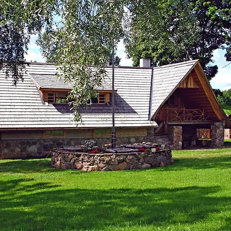 Metsatu Valge Elevandi puhkemaja Puhkemaja *