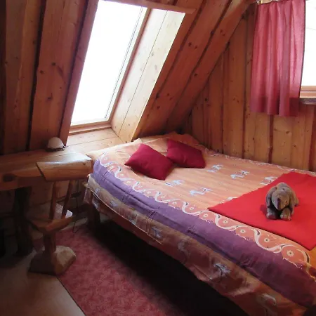 Metsatu Valge Elevandi puhkemaja *