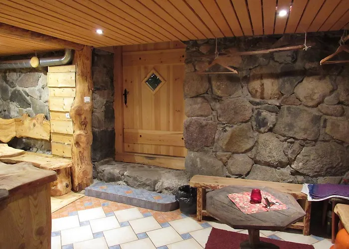 Metsatu Valge Elevandi Puhkemaja Отепя