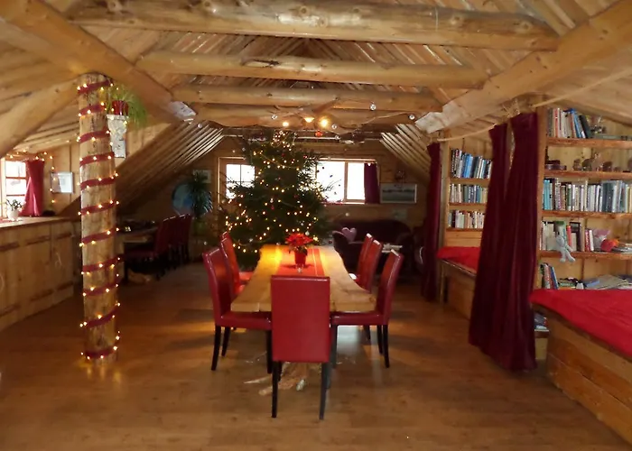 Metsatu Valge Elevandi Puhkemaja Дом отдыха *